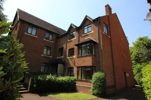 Flat Aldwick Close in Royal Leamington Spa