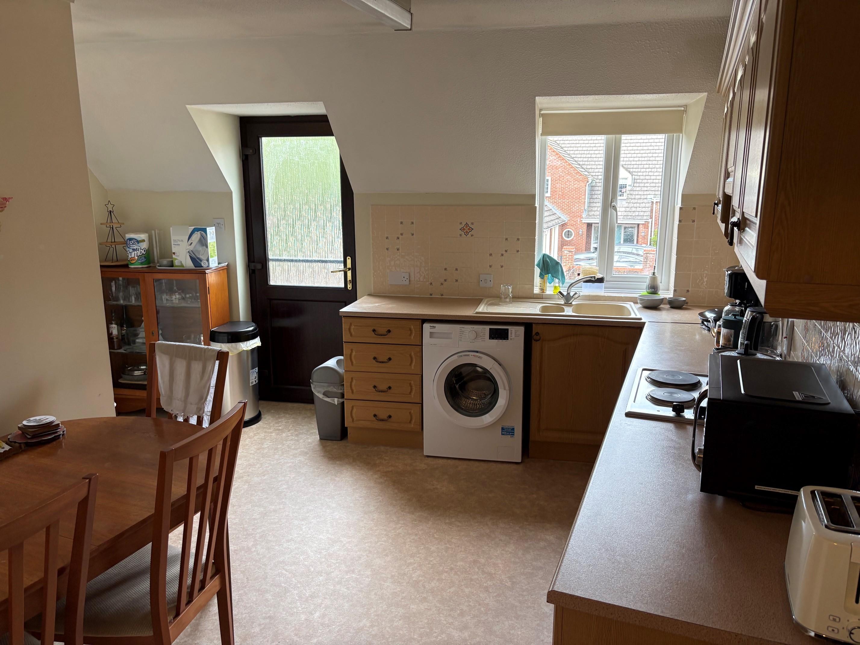 Flat Willow Croft Close in Peterborough