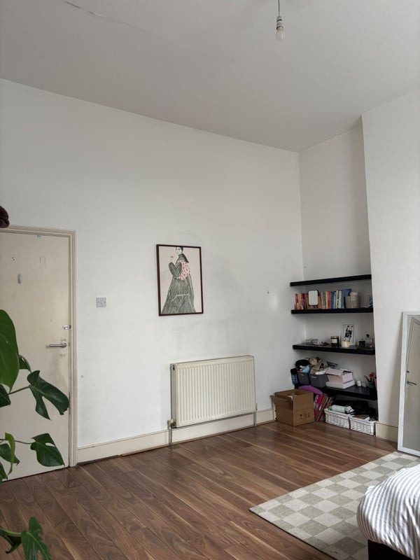 Room Packington Street in Greater London