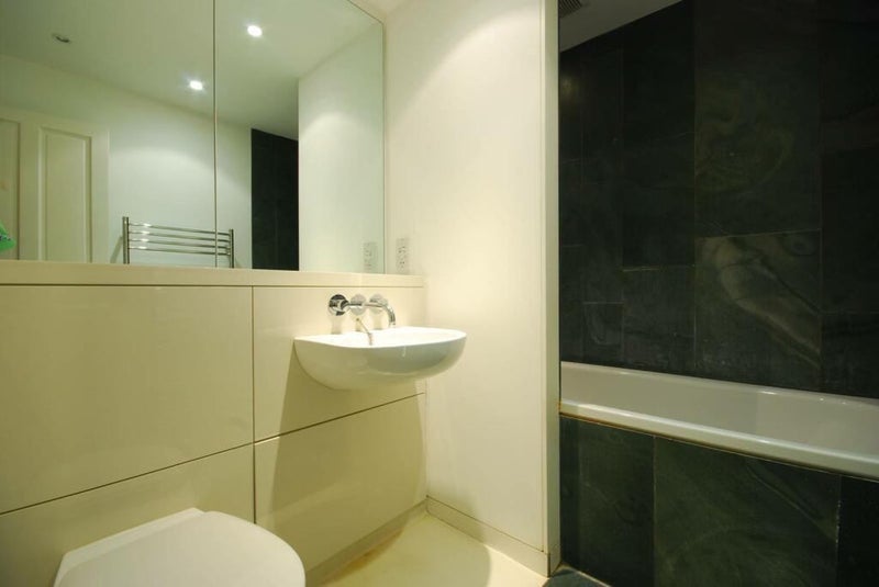 Room Packington Street in Greater London