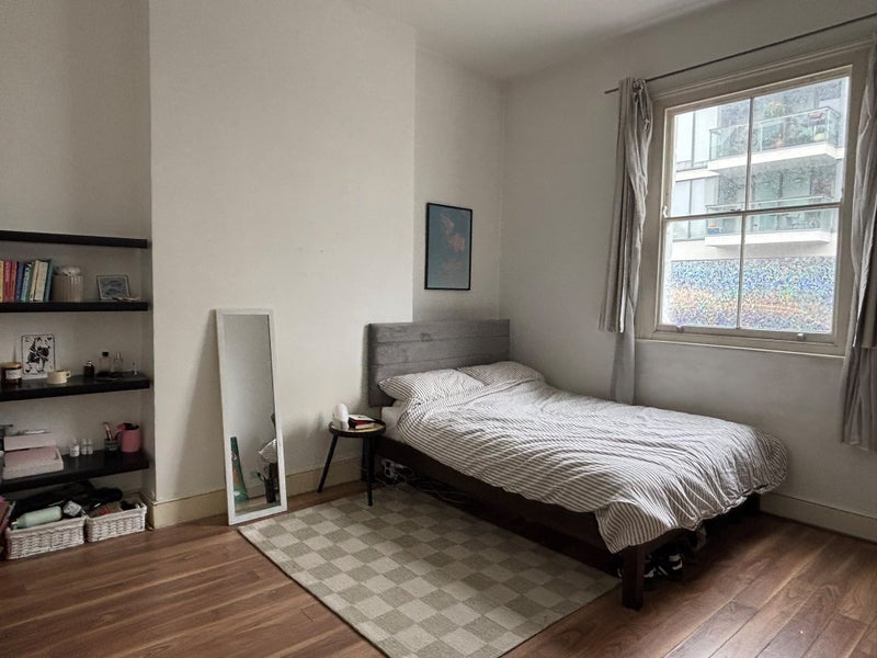 Room Packington Street in Greater London