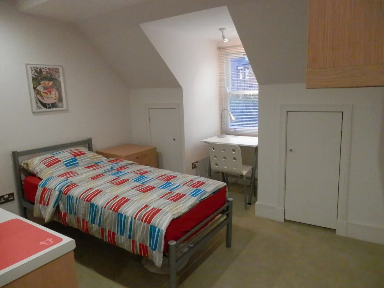 Flat Finchley Road in Greater London