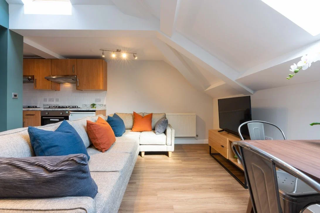 Flat Jesmond Road in Newcastle upon Tyne