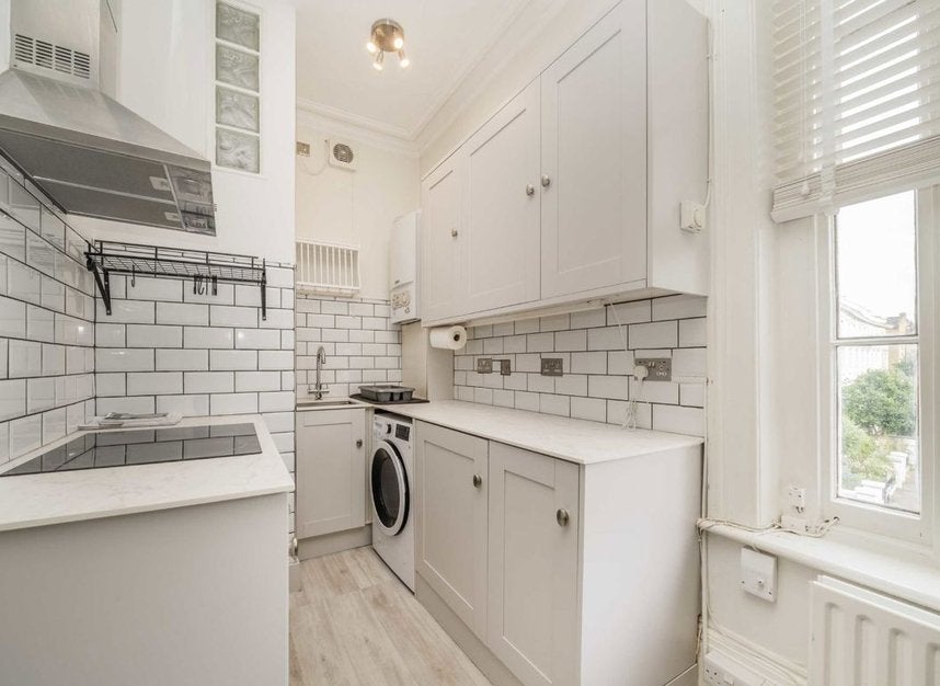 Flat Grafton Square in Greater London