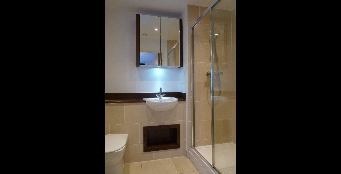 Flat Needleman Street in Greater London