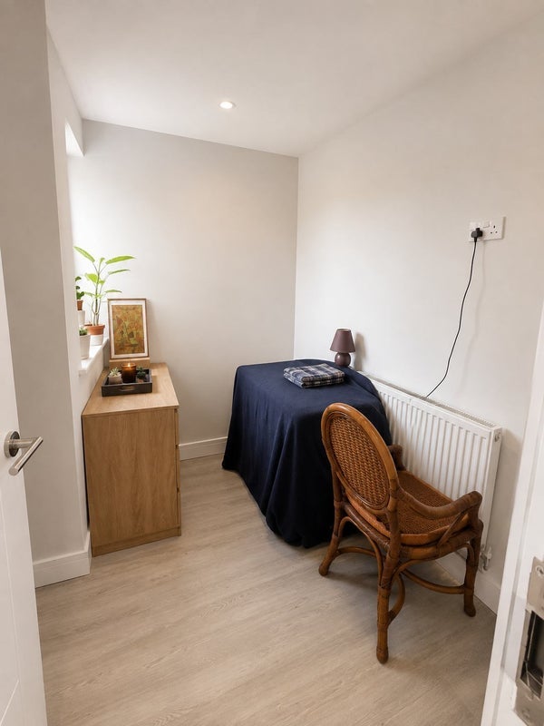 Room Mitcham Road in Greater London