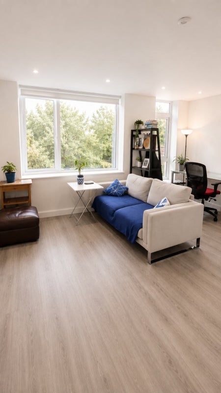 Room Mitcham Road in Greater London