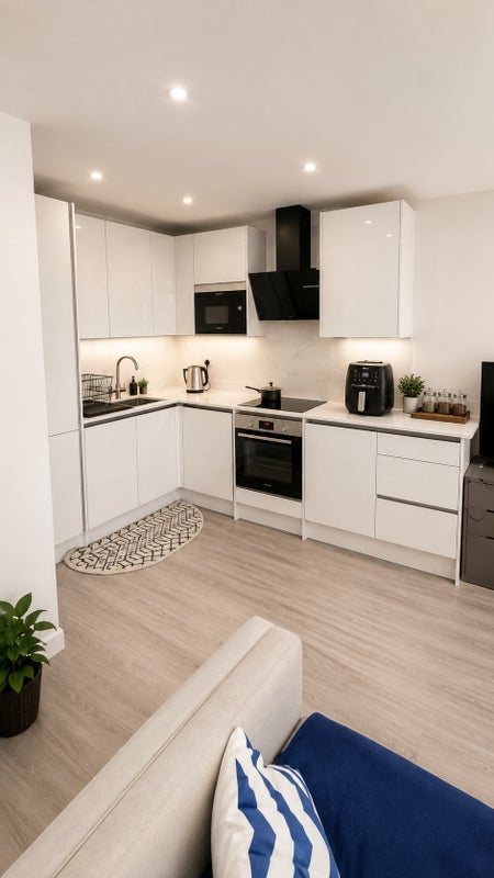 Room Mitcham Road in Greater London