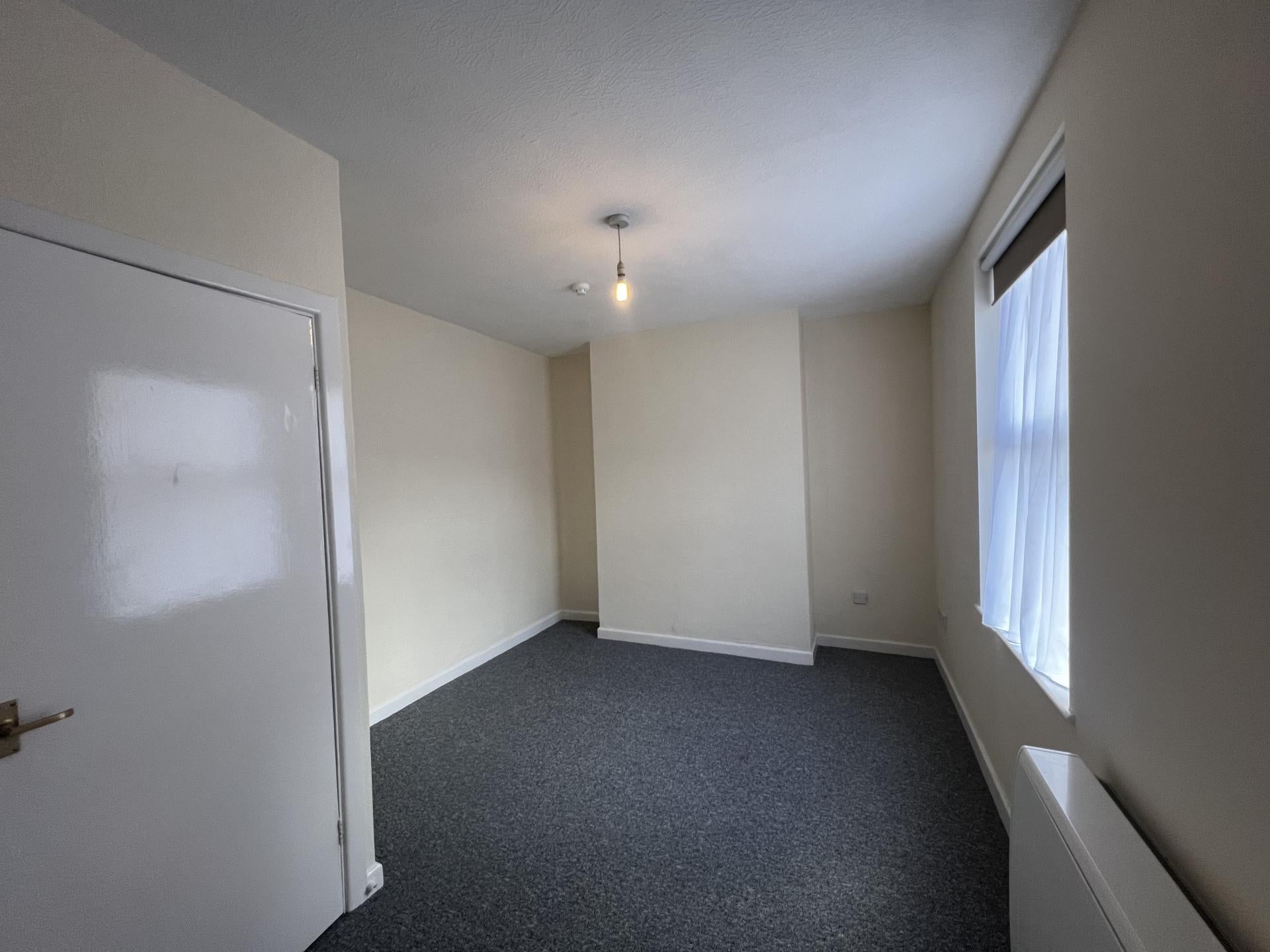 Flat Phoenix Yard in Tunbridge Wells