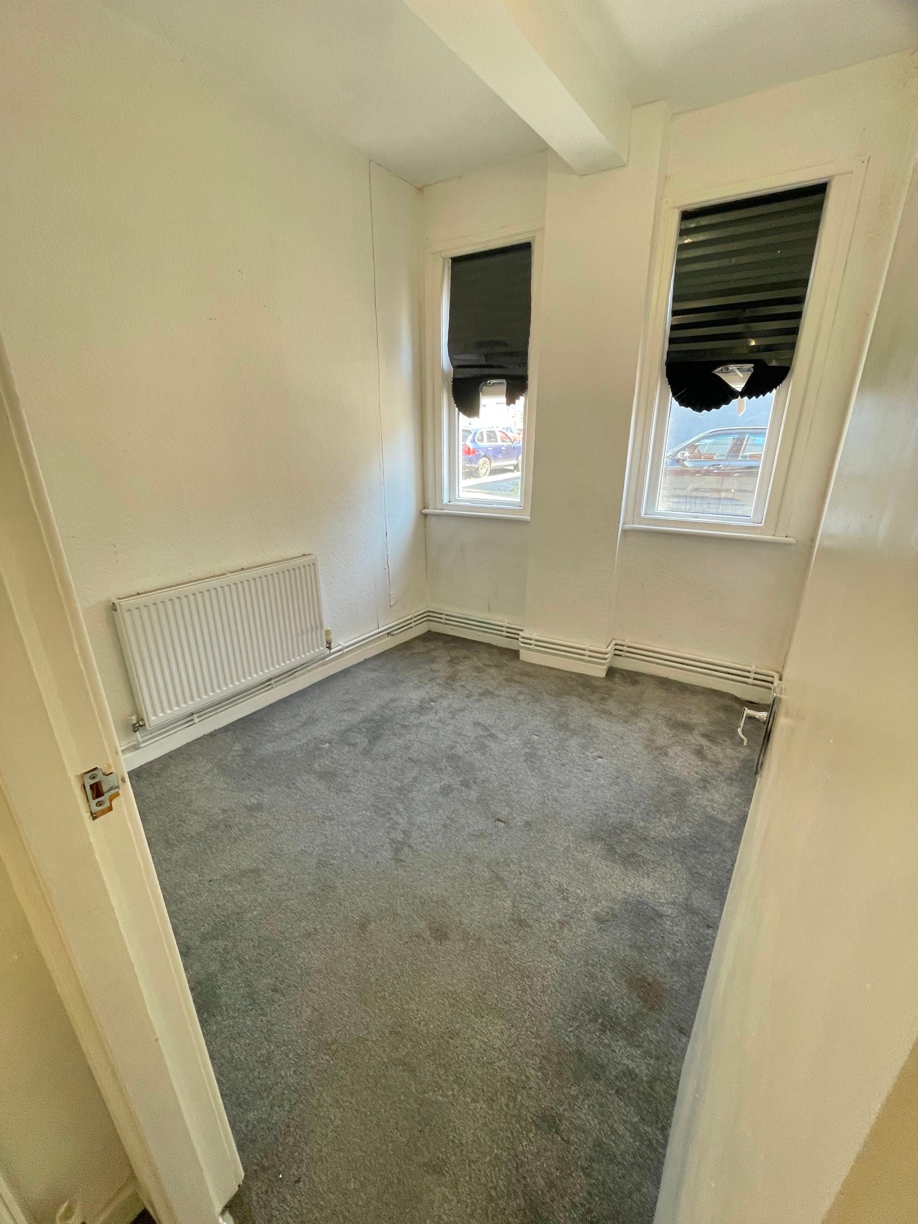 Flat Scott Lidgett Road in Stoke-on-Trent