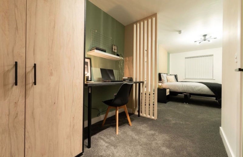 Room Ryecroft Street in Tameside