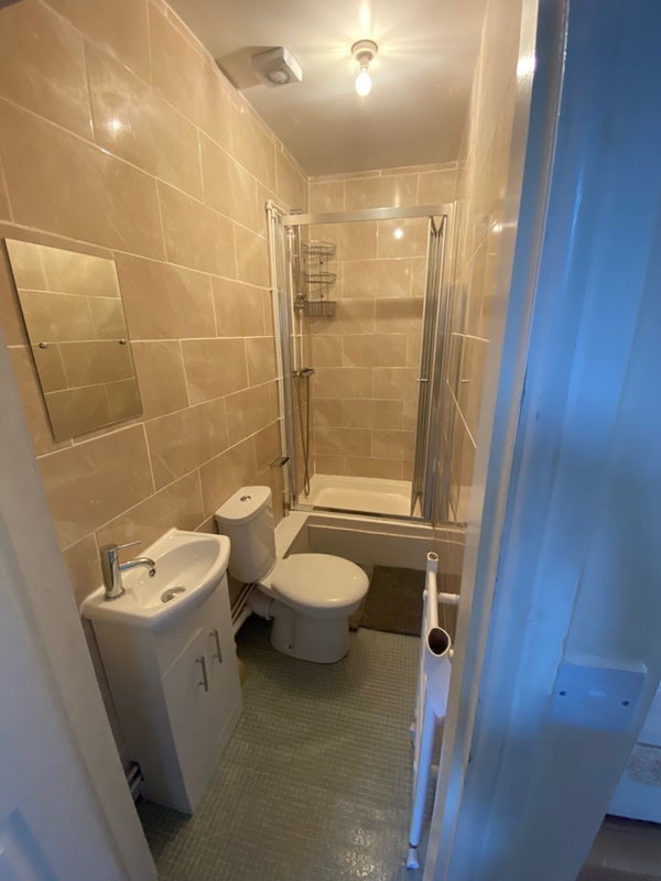 Room Sir Harrys Road in Birmingham