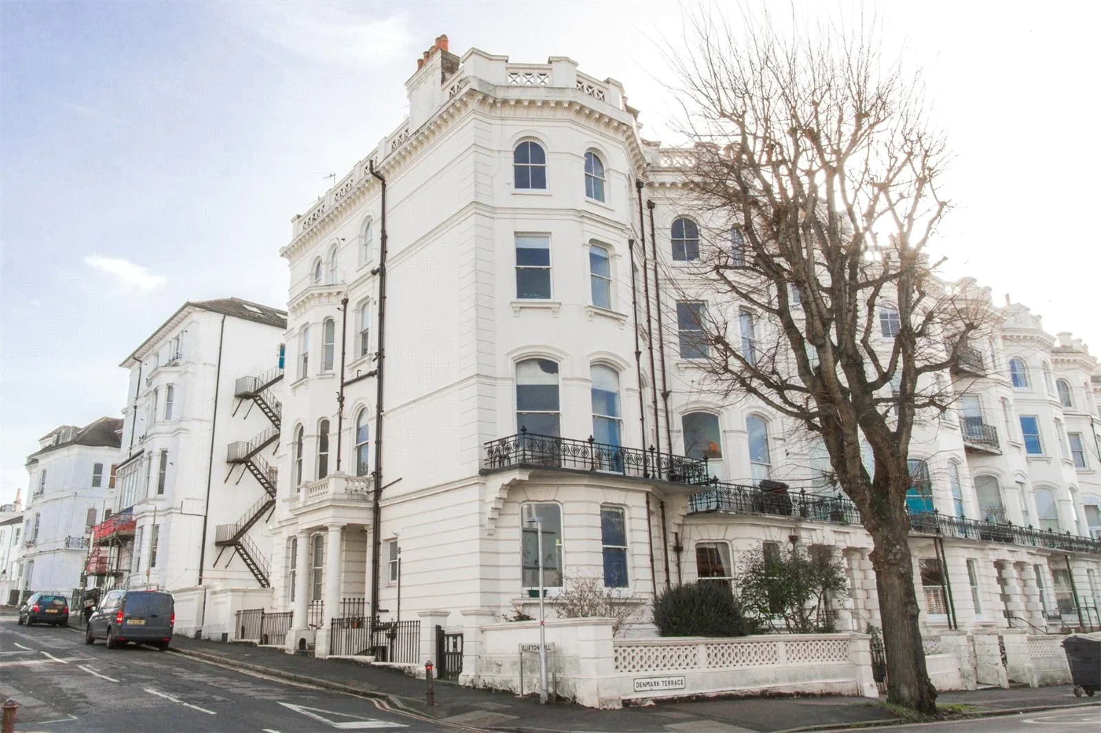 Flat Denmark Terrace in Brighton