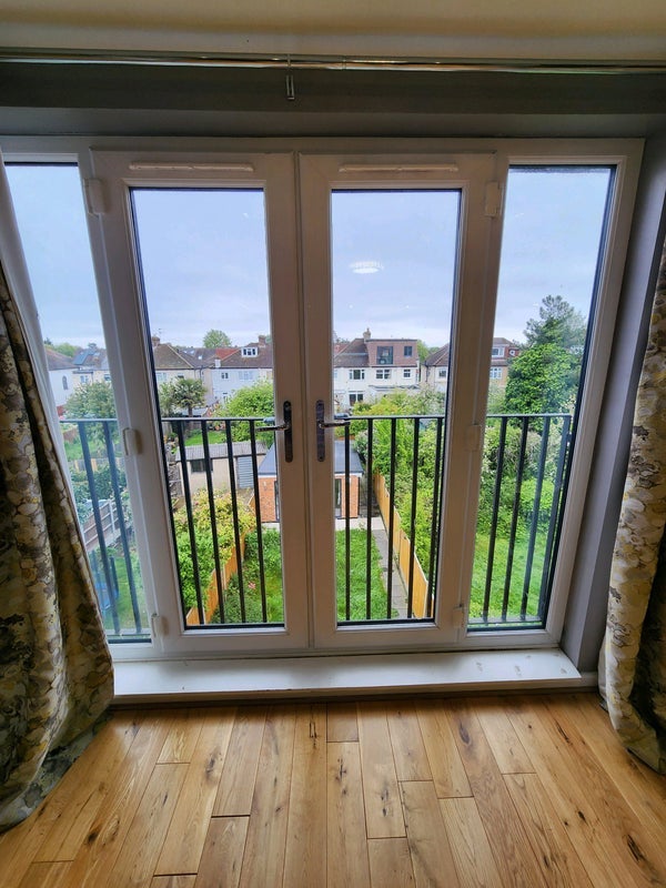 Room Buckleigh Avenue in Greater London