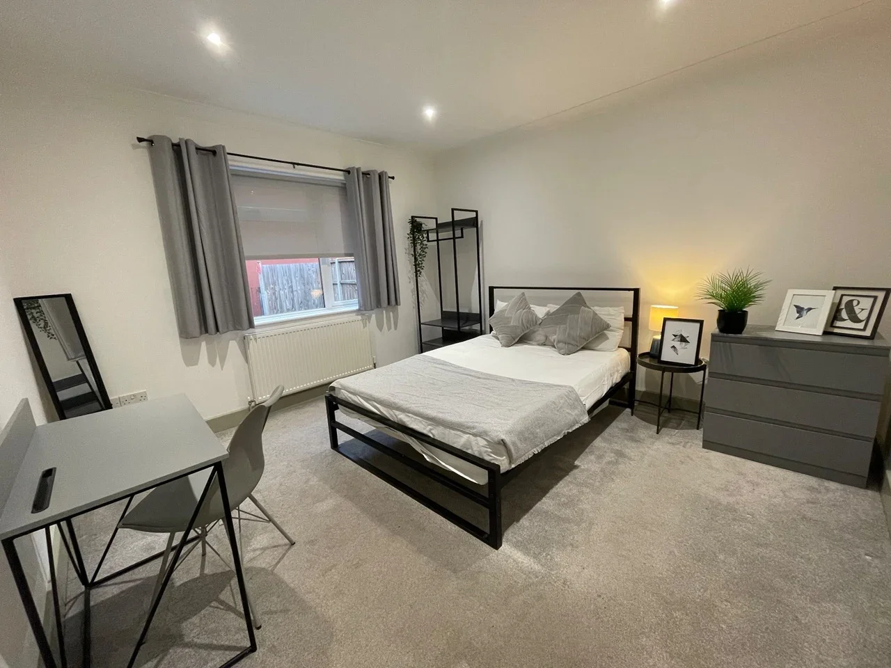 Room Patteson Road in Norwich
