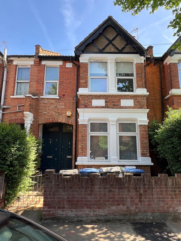 Flat St Mary's Road in Greater London