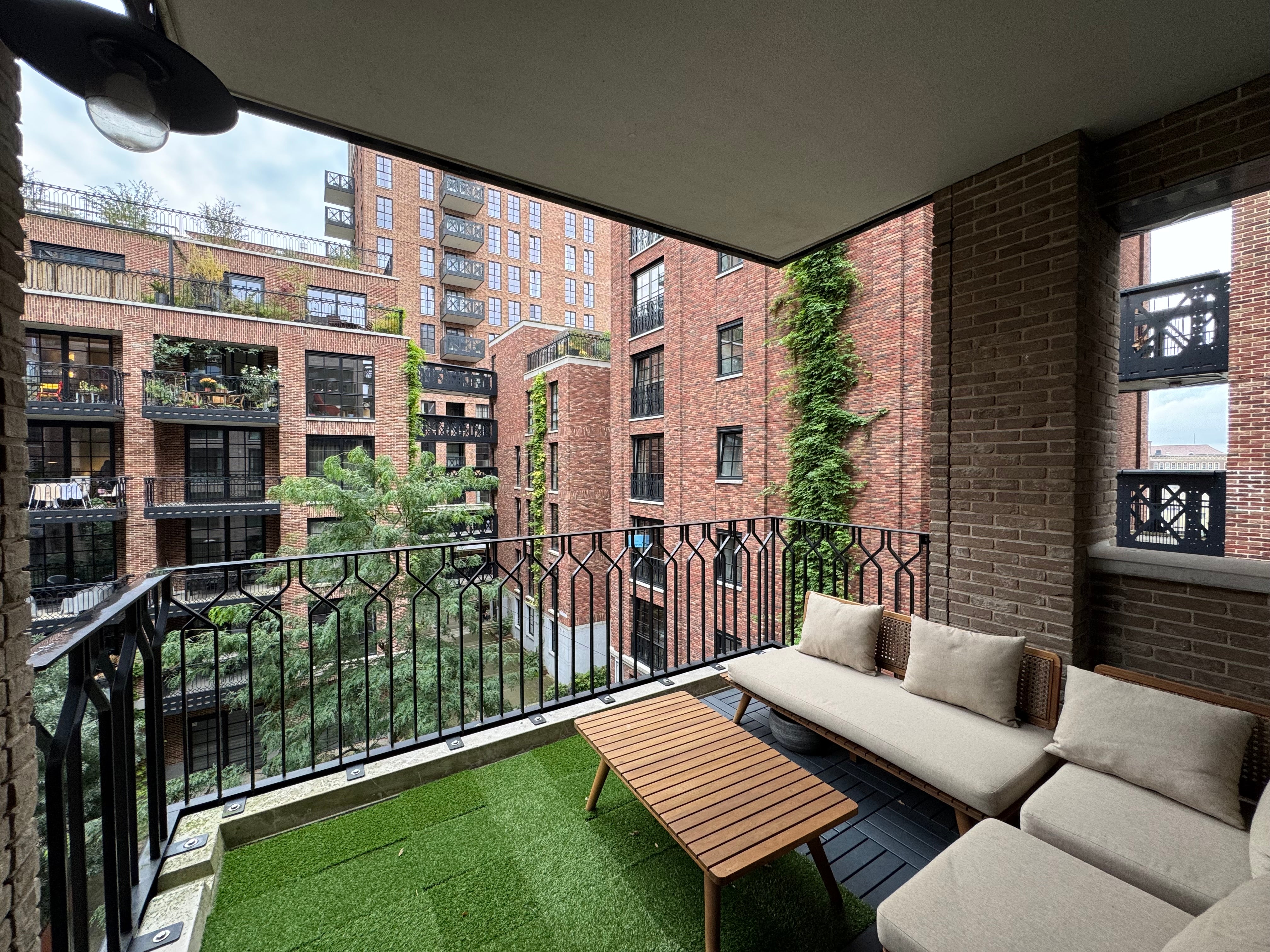 Appartement Abraham Tuschinskistraat 3