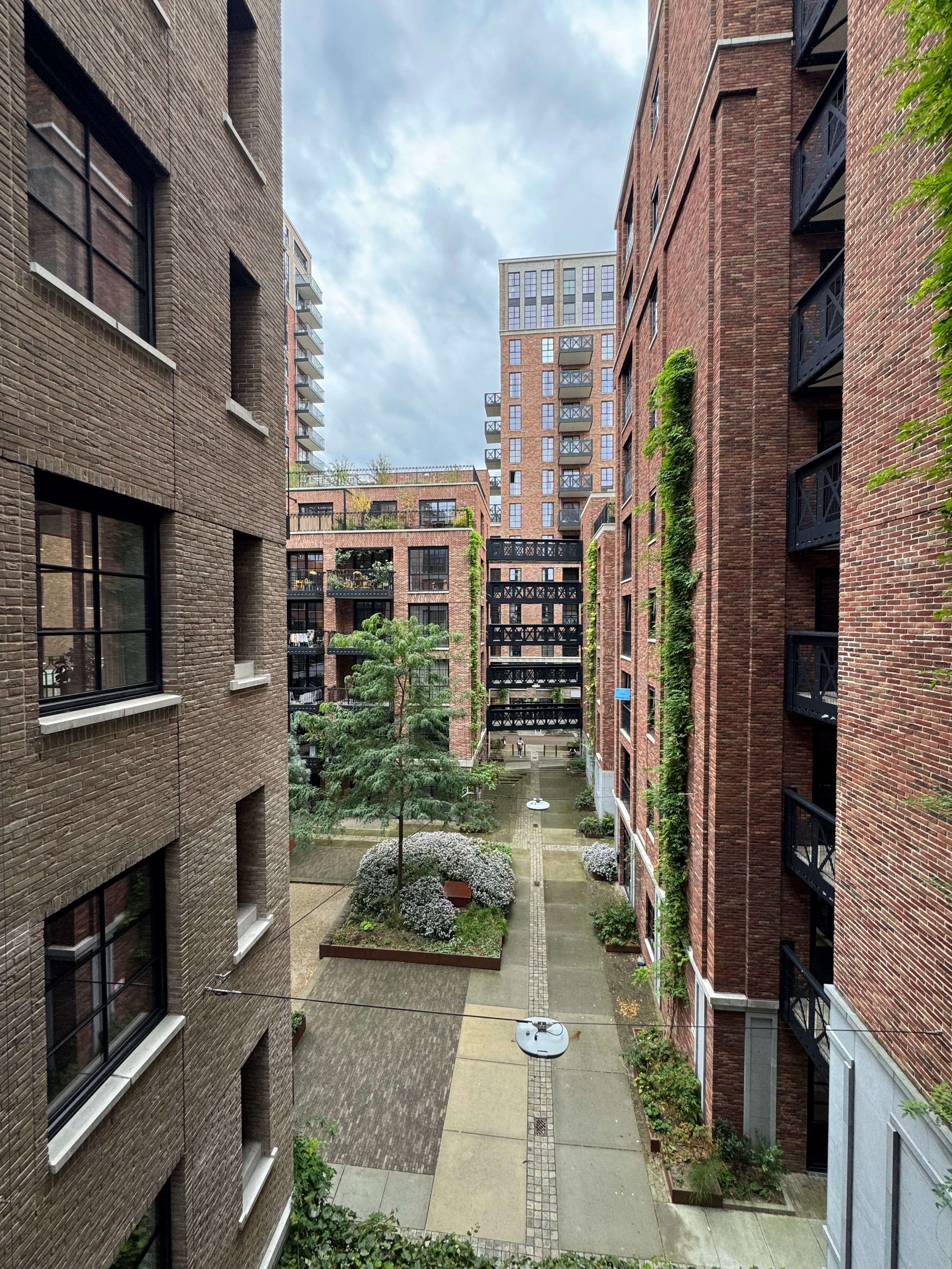 Appartement Abraham Tuschinskistraat 16