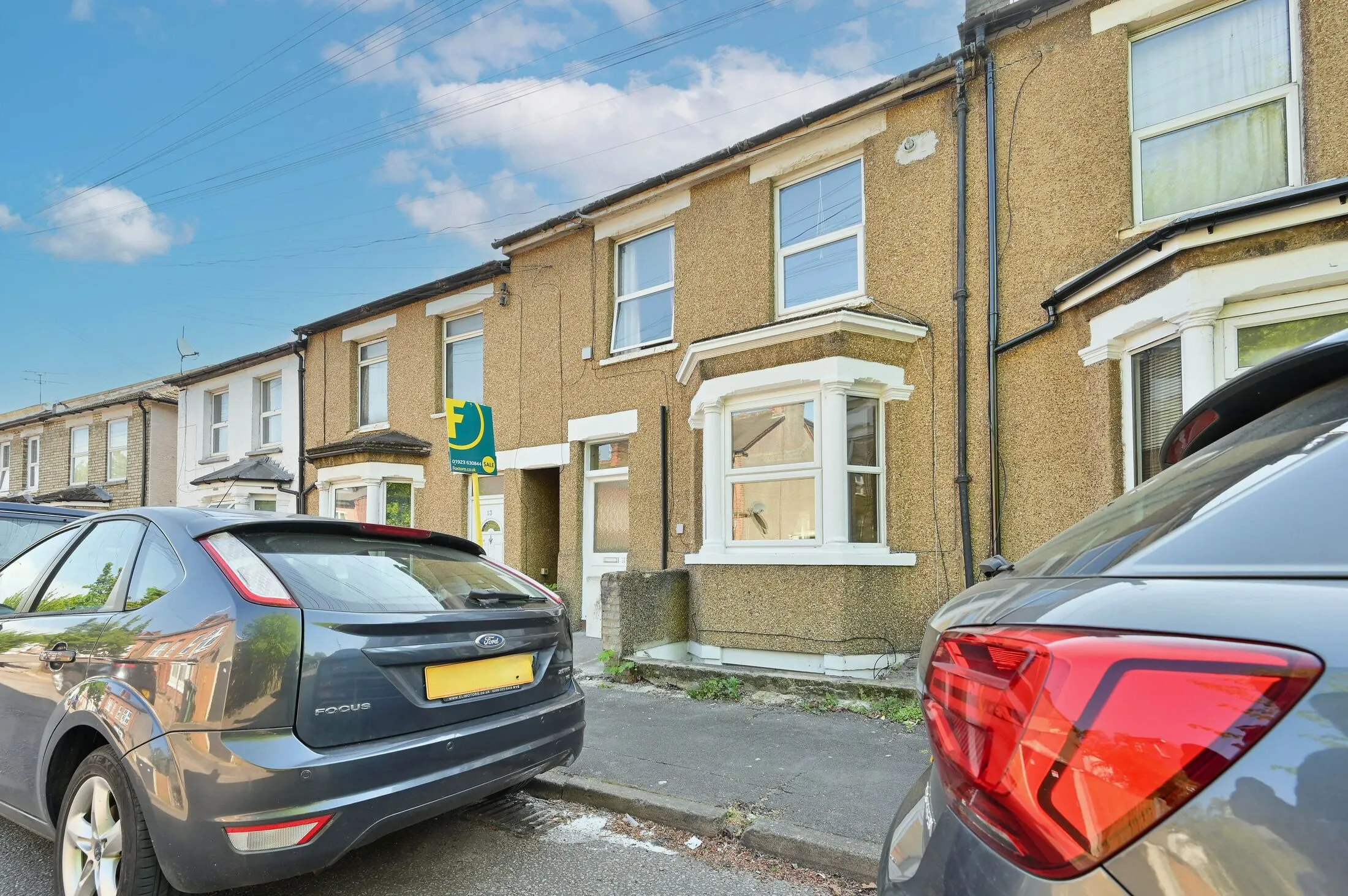 Flat Gladstone Road in Watford