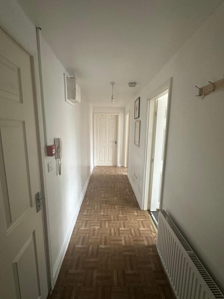 Flat Dunstable Road in Luton