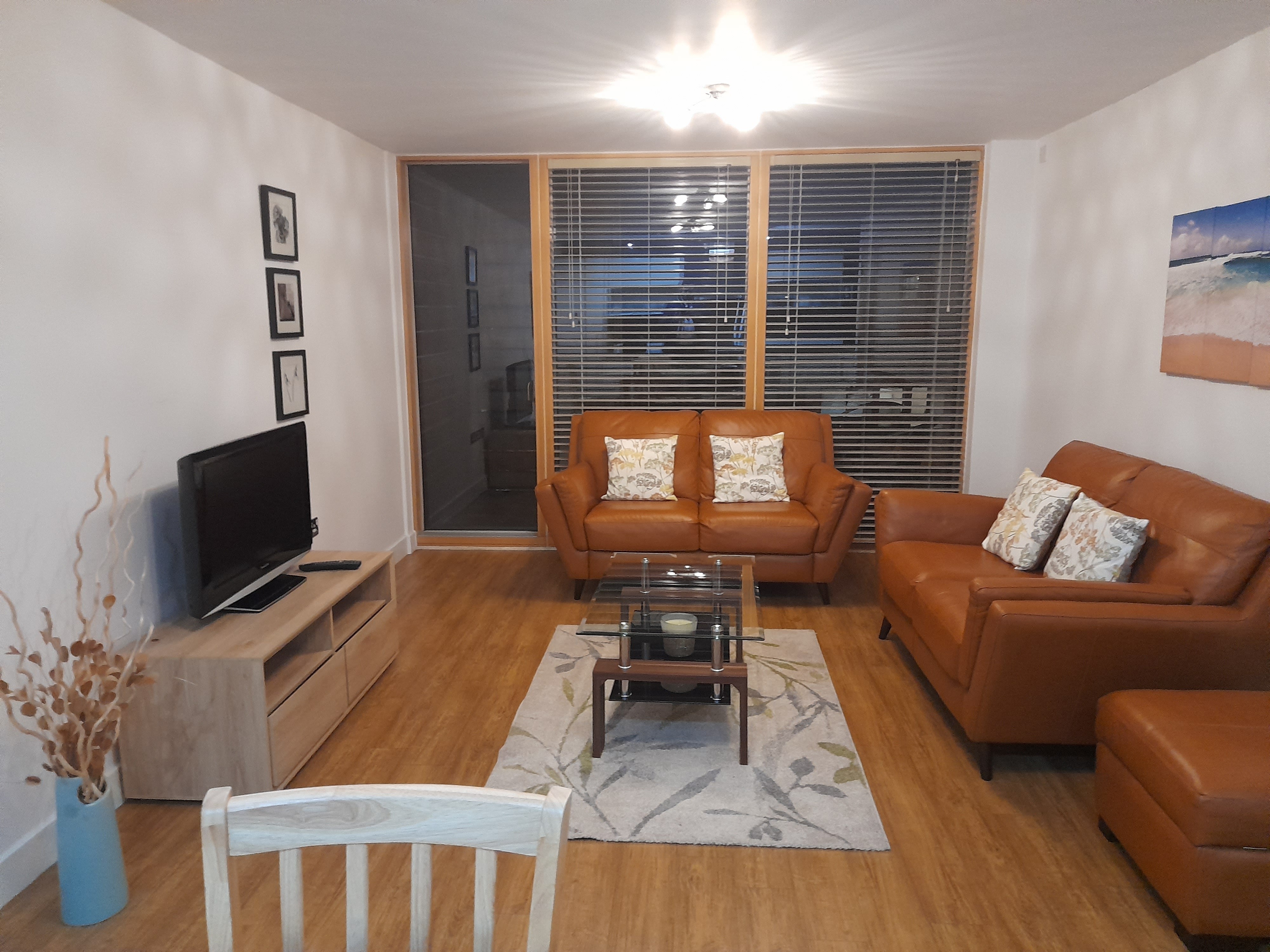 Flat South Row in Milton Keynes