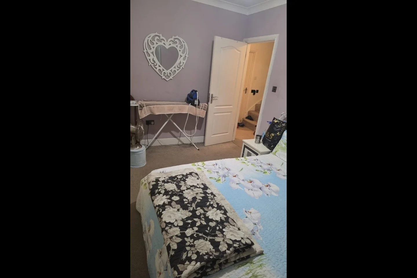 Room Greenford Road in Greater London