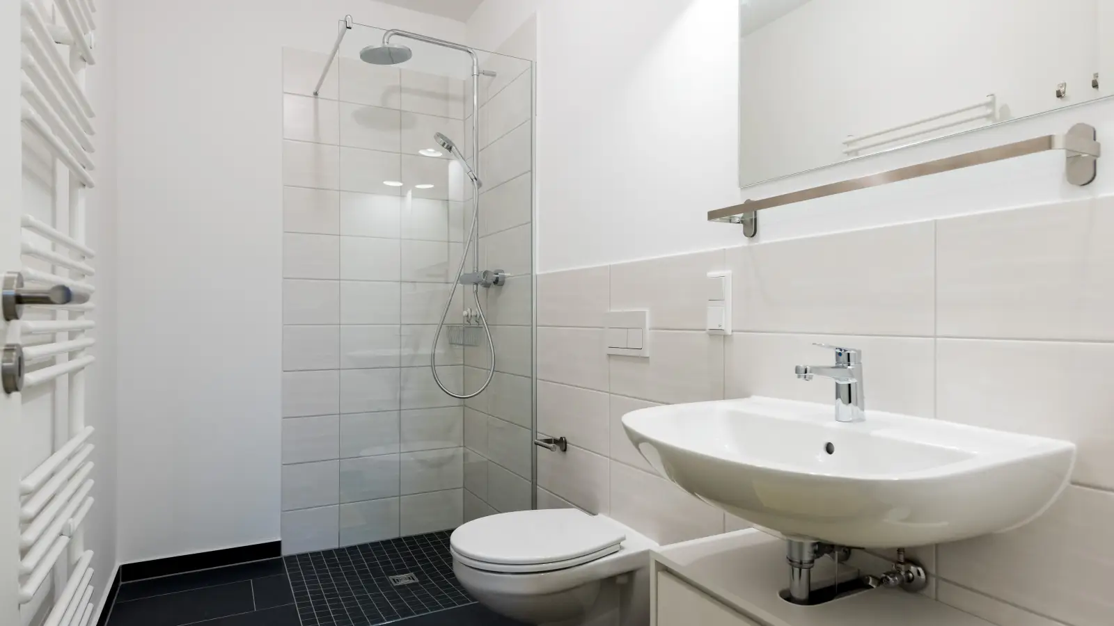 Zimmer Lisa-Fittko-Straße in Berlin