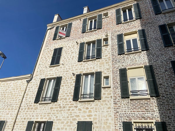 Appartement Rue d'Estienne d'Orves à Courbevoie