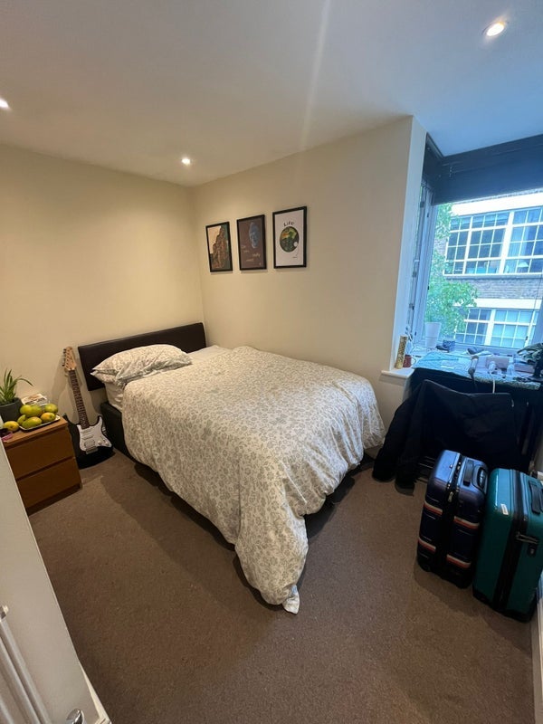 Room Princelet Street in Greater London