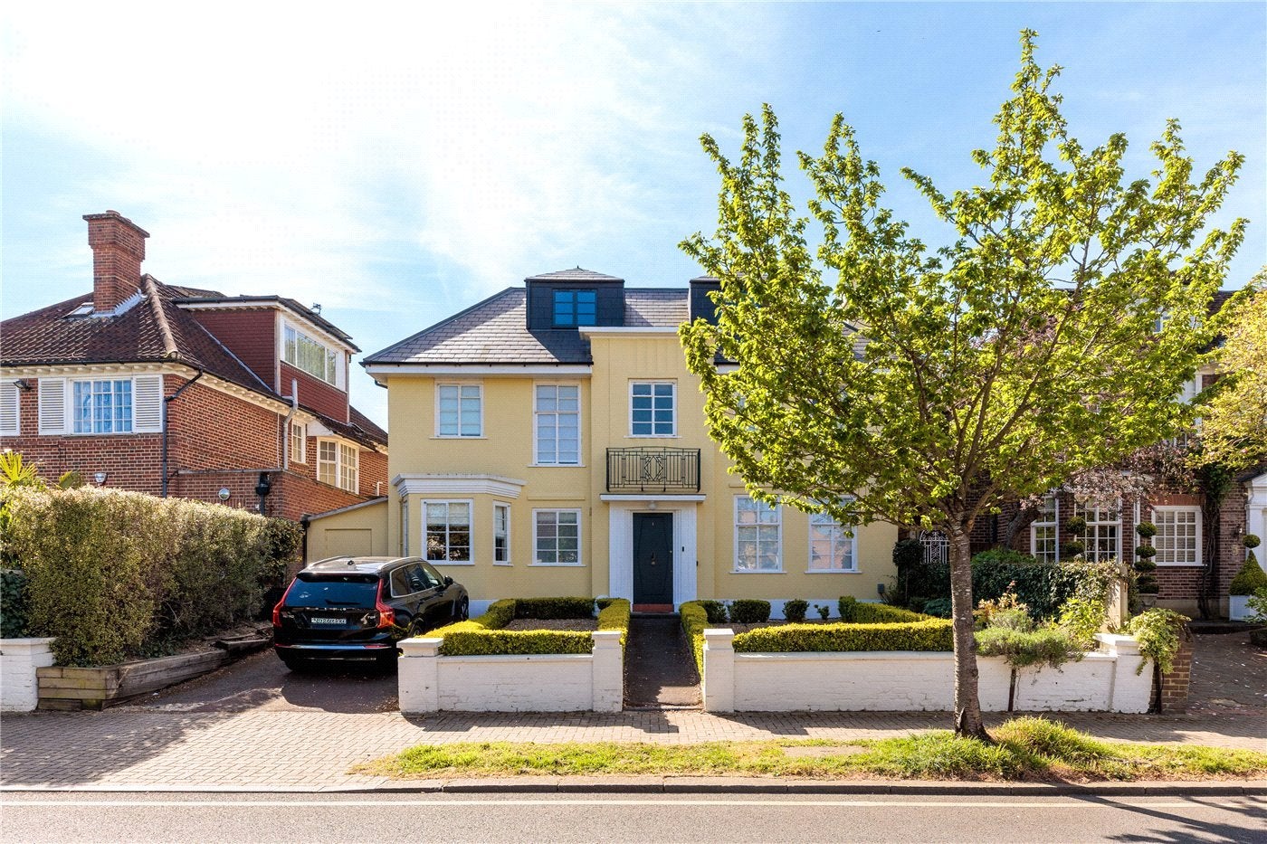 House Granard Avenue in Greater London