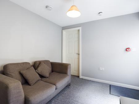 Flat Heathfield in Swansea