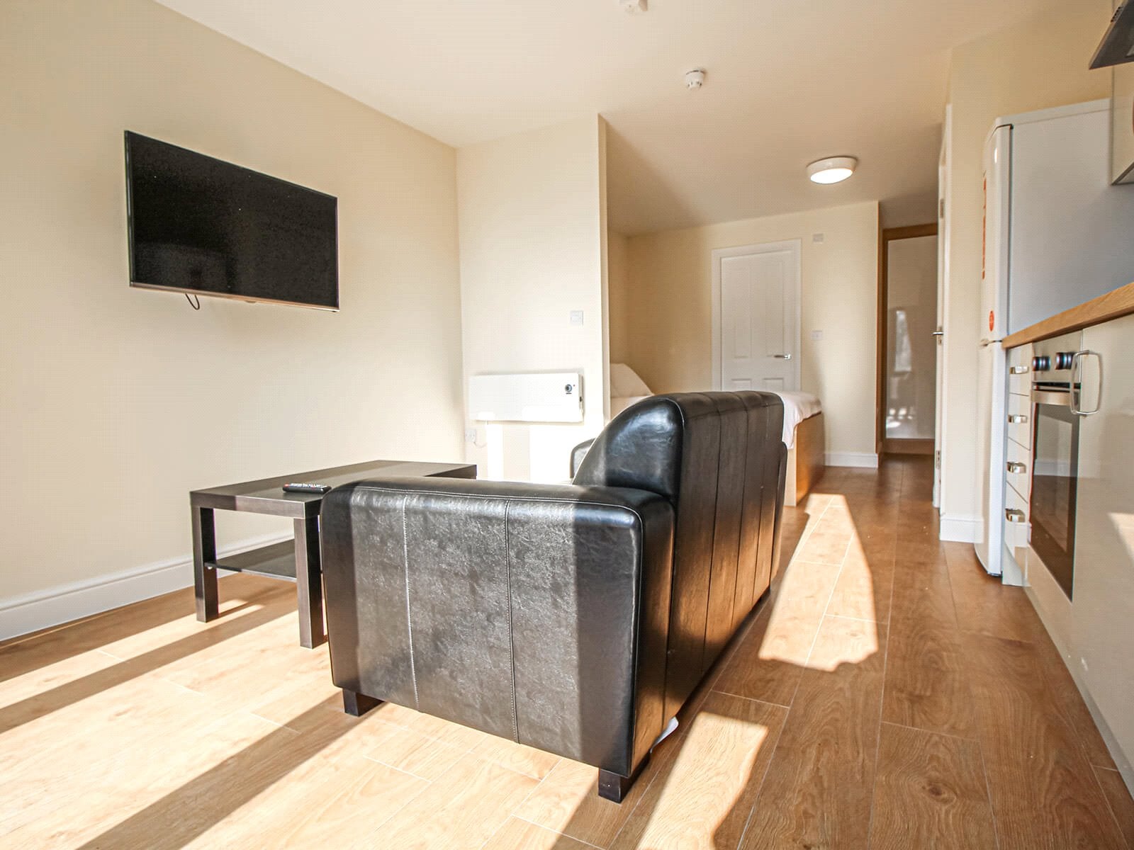 Flat Clarendon Road in Leeds