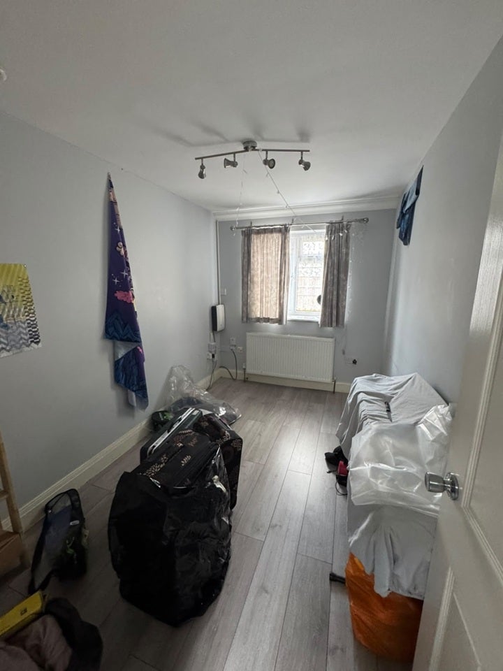 Flat South Avenue in Greater London