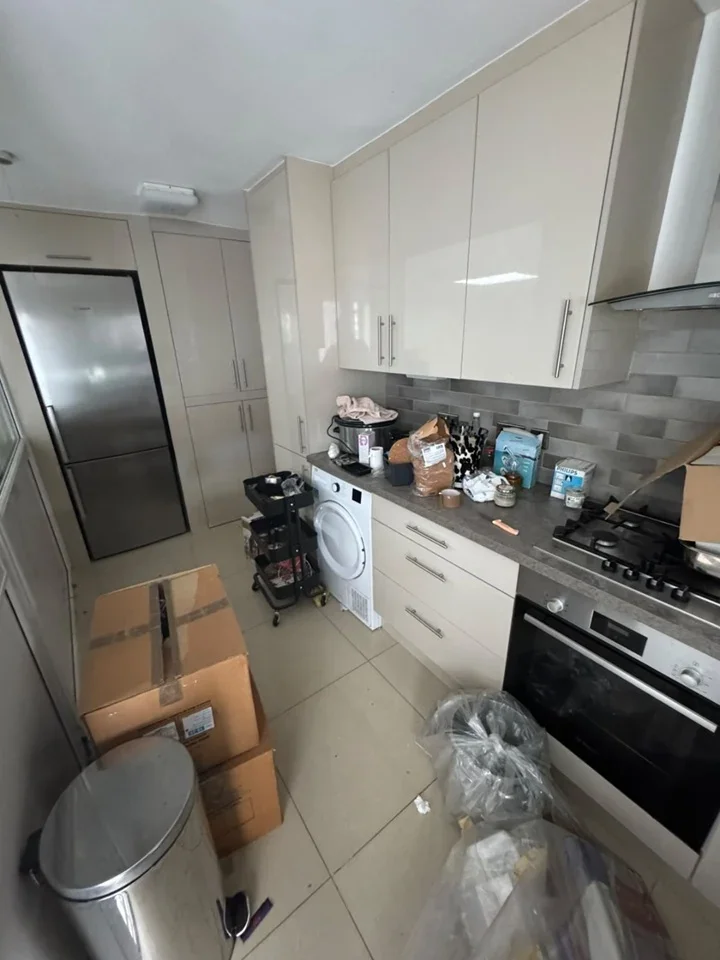 Flat South Avenue in Greater London