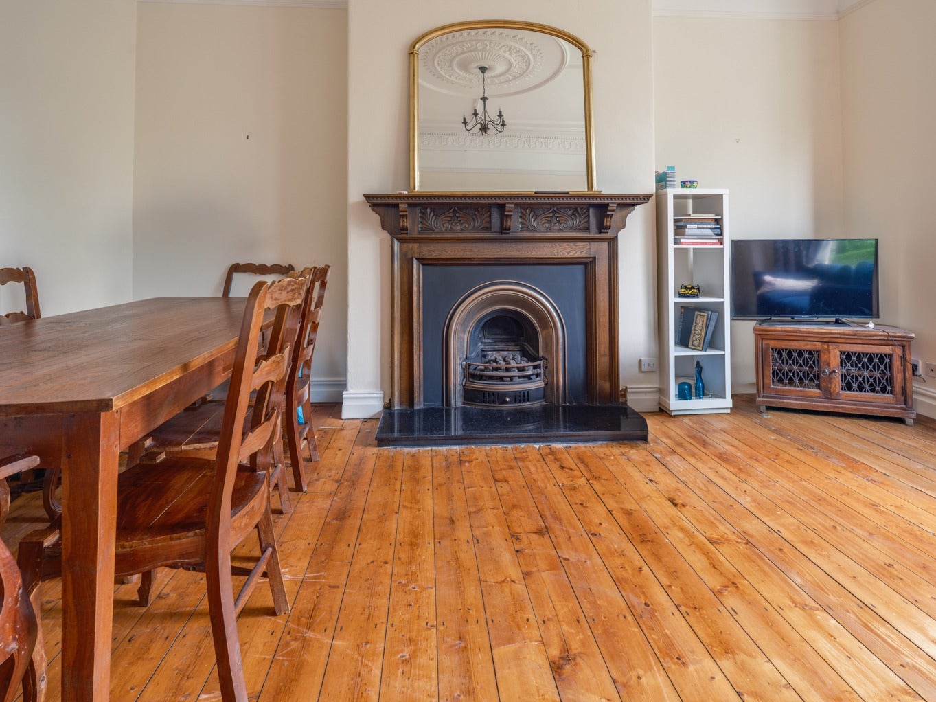 Flat Eslington Terrace in Newcastle upon Tyne