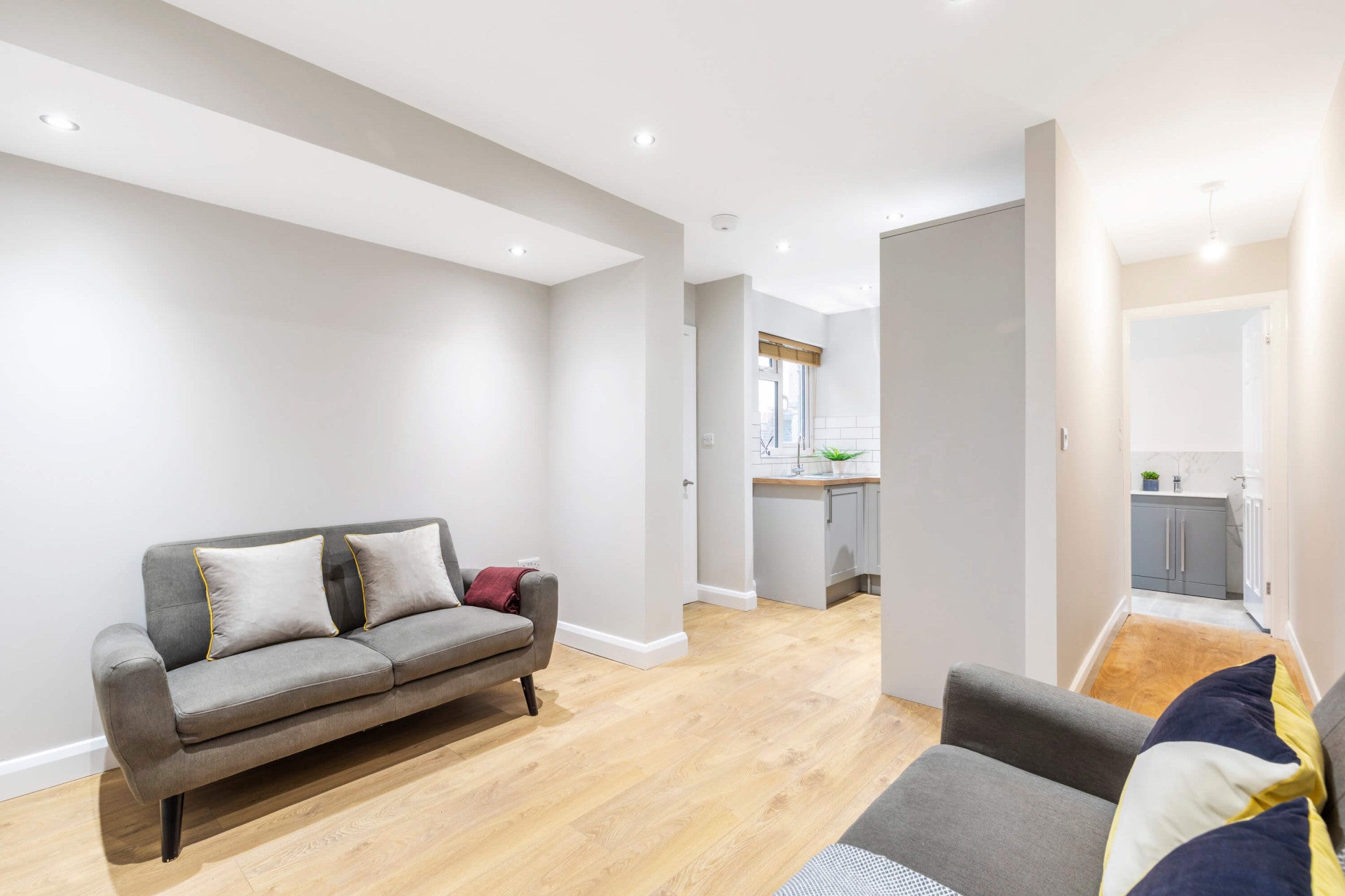 Flat Lidgett Lane in Leeds