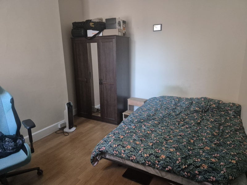 Room Green Lanes in Greater London