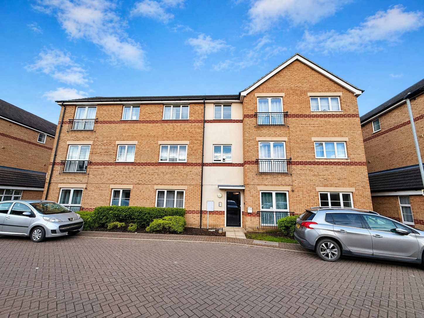 Flat Rathbone Crescent in Peterborough