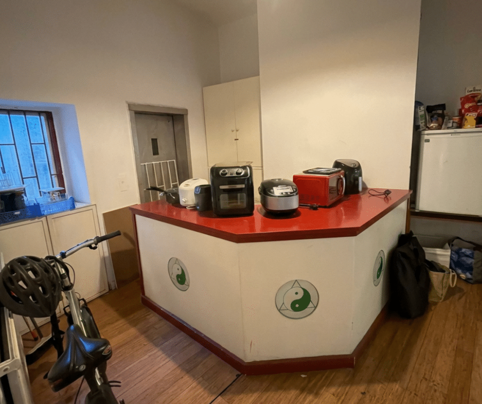 Room Hampstead Road in Greater London