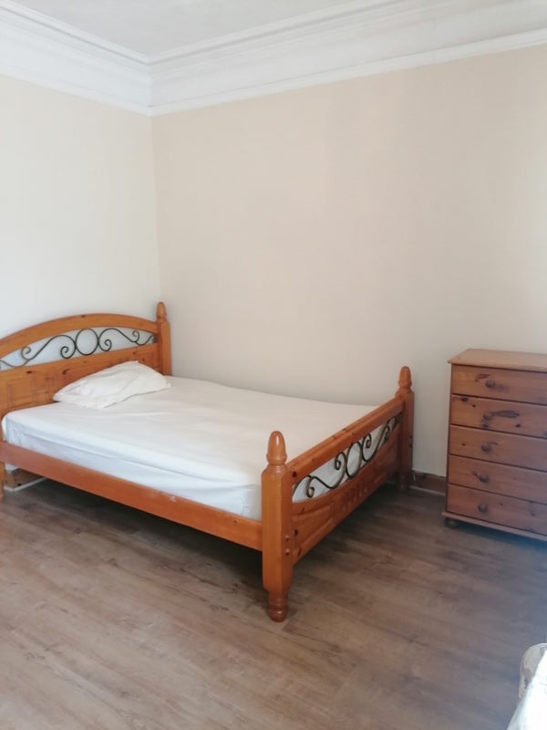 Room East Main Street in Broxburn