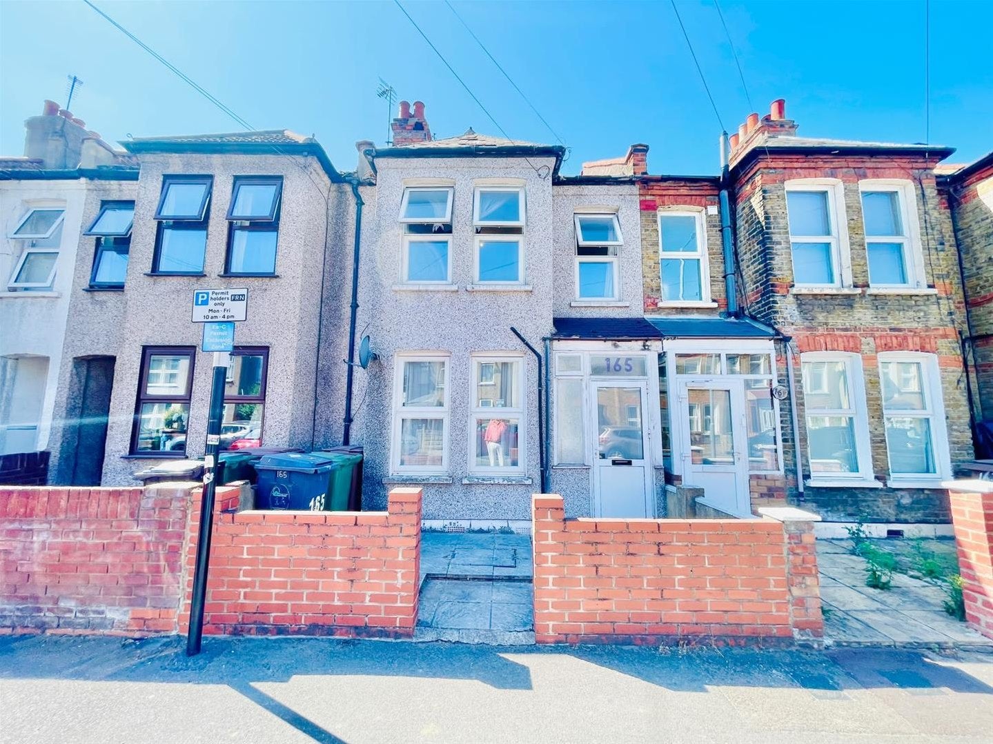 House Fulbourne Road in Greater London