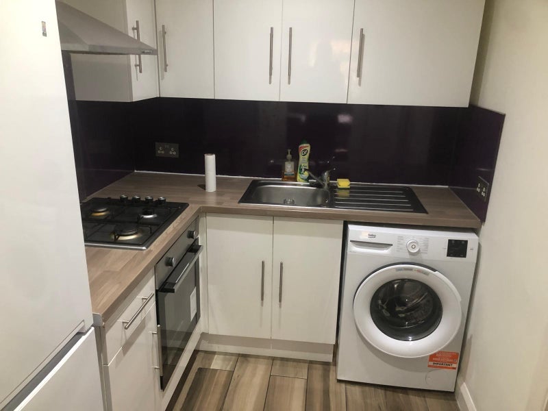 Flat Nash Road in Slough