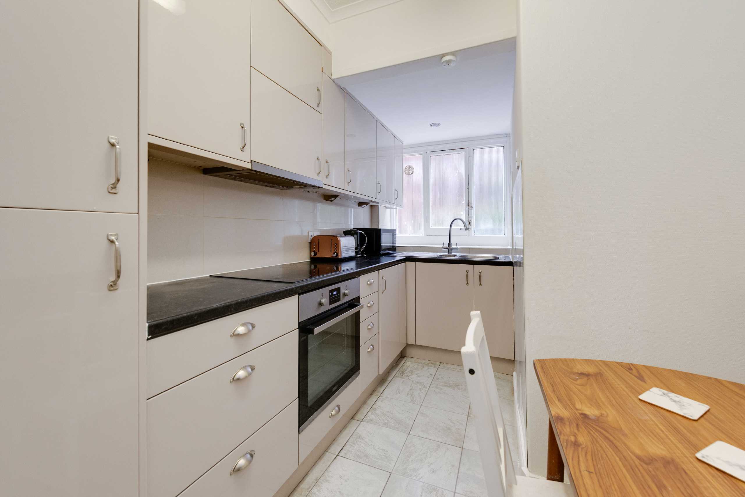 Flat Hastings Street in Greater London