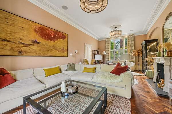 House The Glebe in Greater London