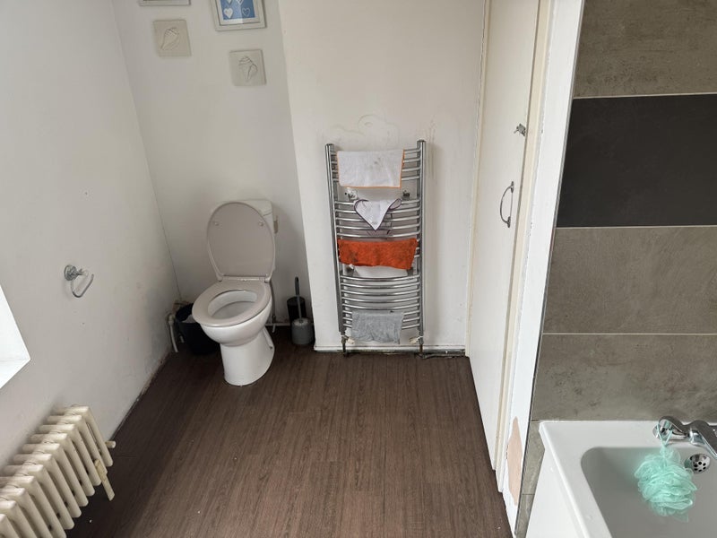 Room Coach Lane in North Tyneside