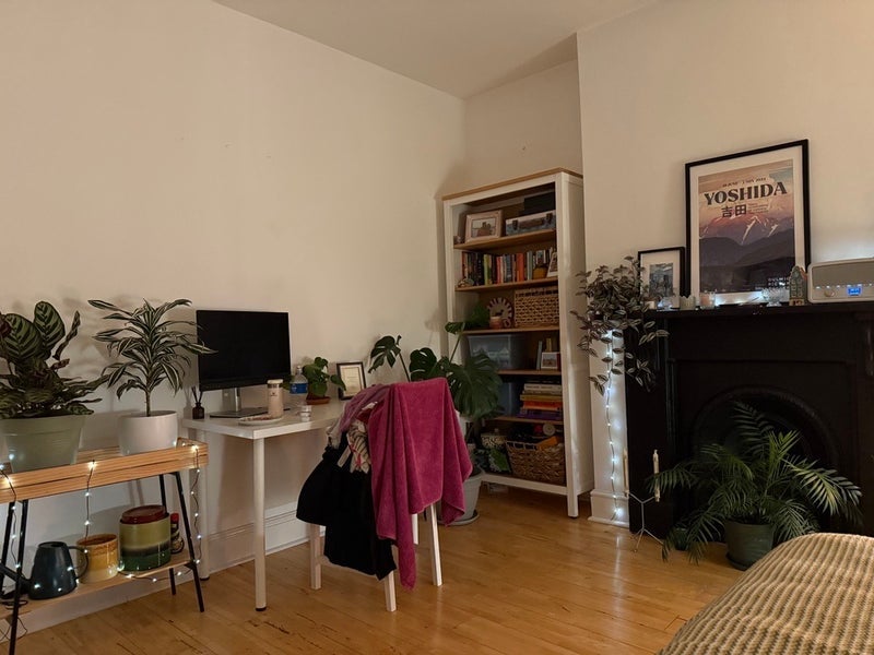 Room Duckett Road in Greater London