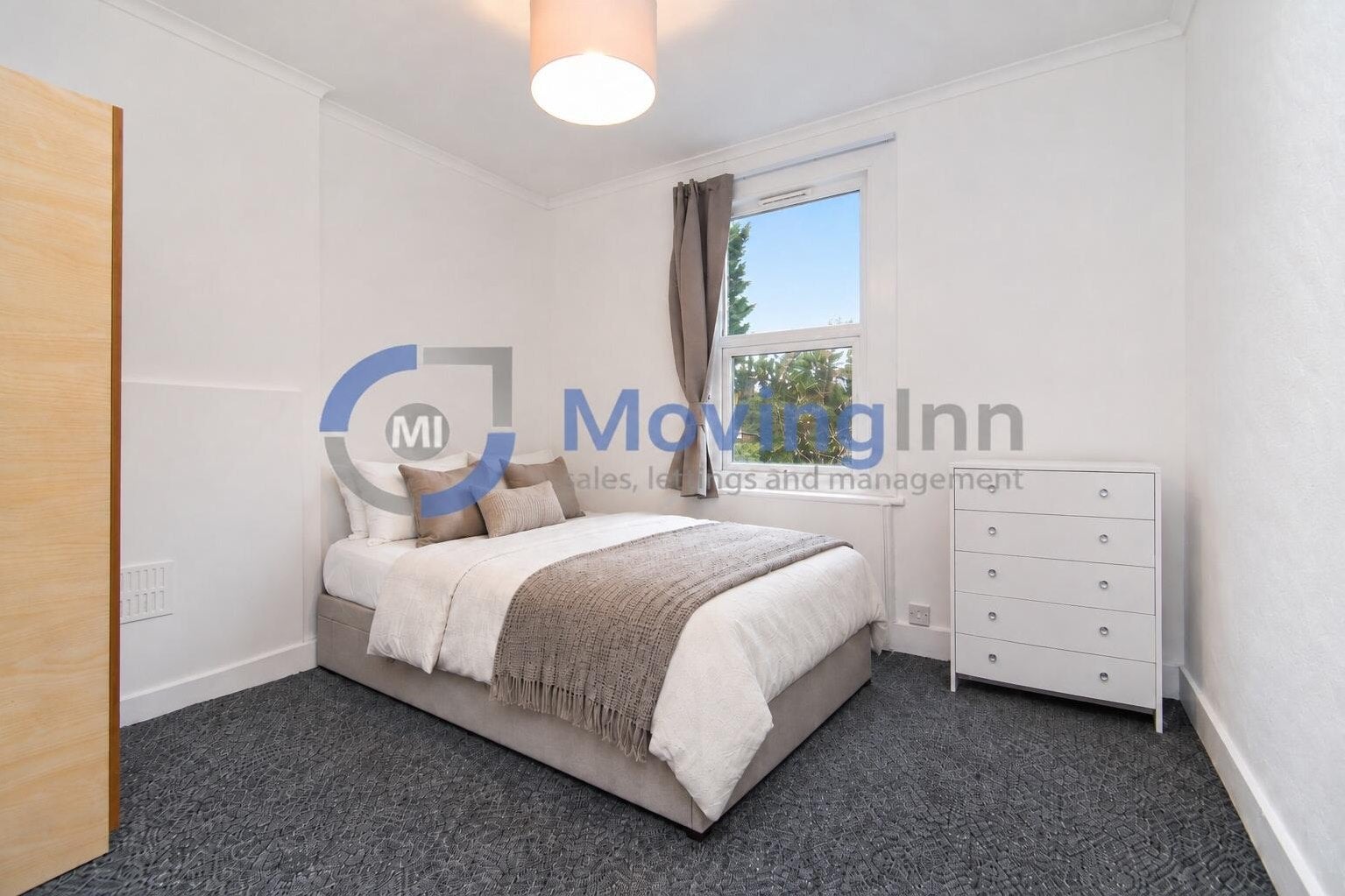 Room Melfort Road in Greater London