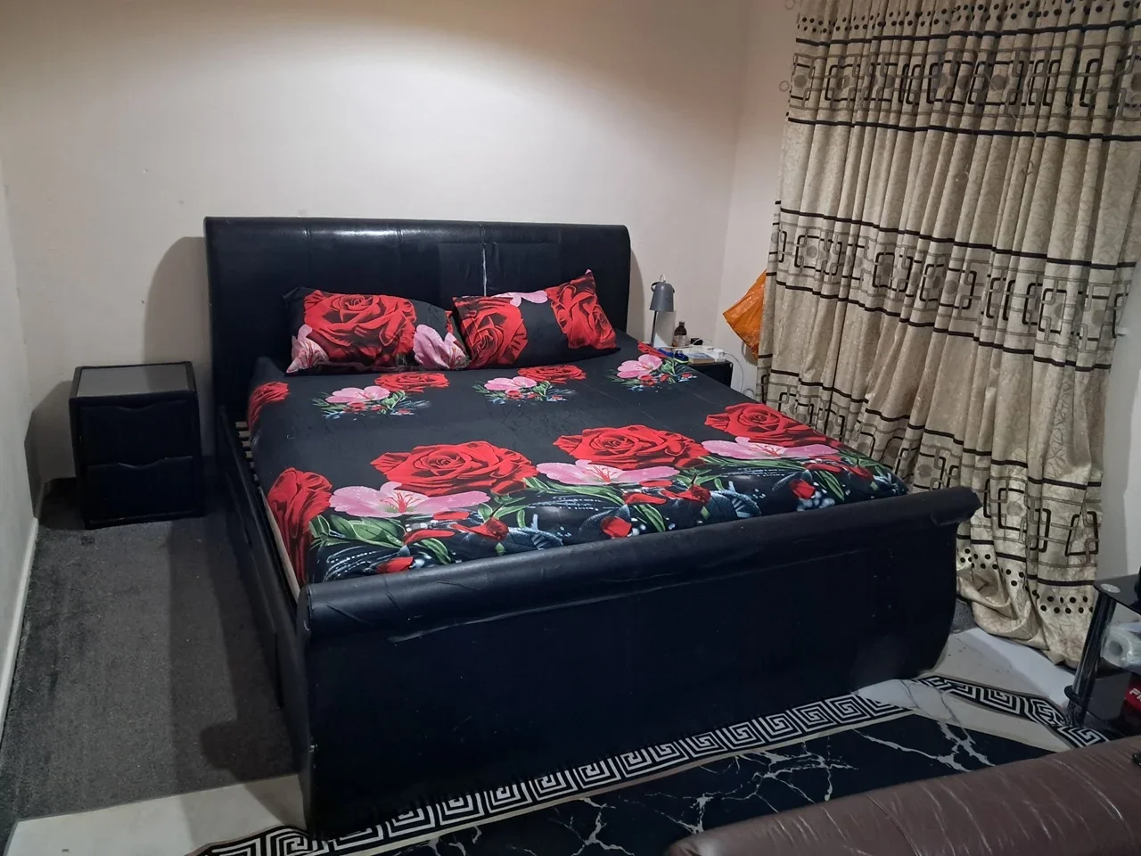 Room Godstow Road in Greater London