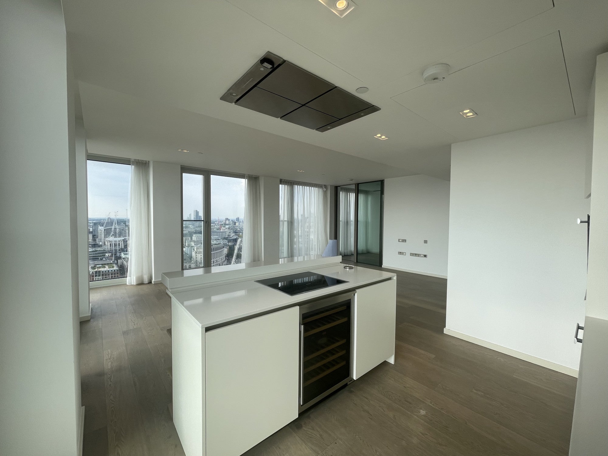 Flat Hatfields in Greater London