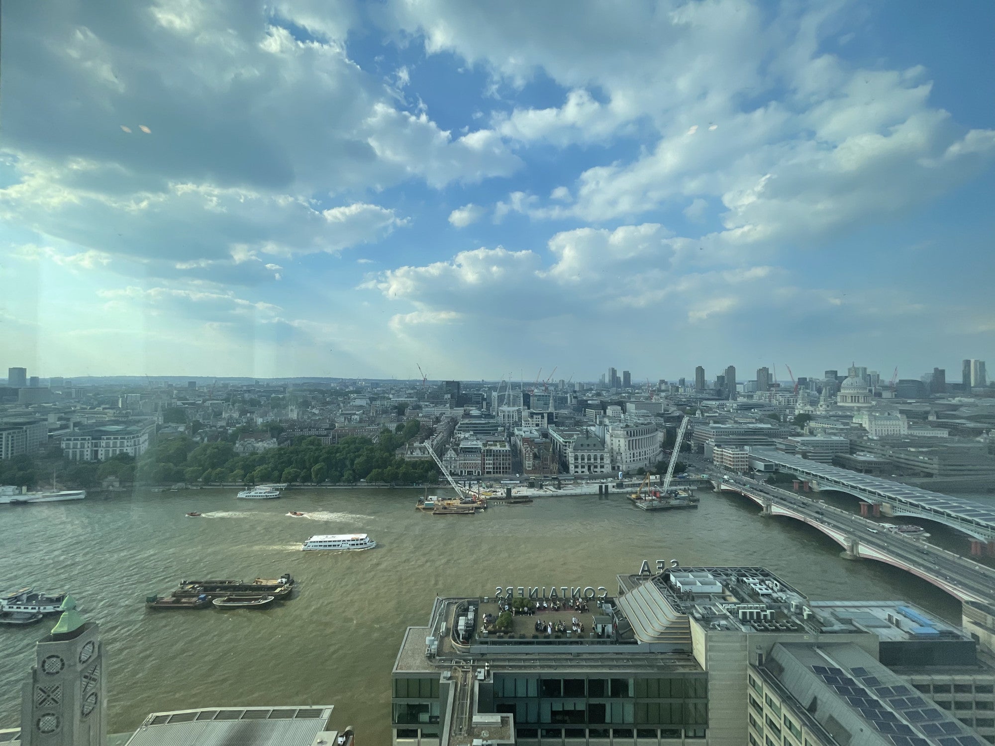 Flat Hatfields in Greater London